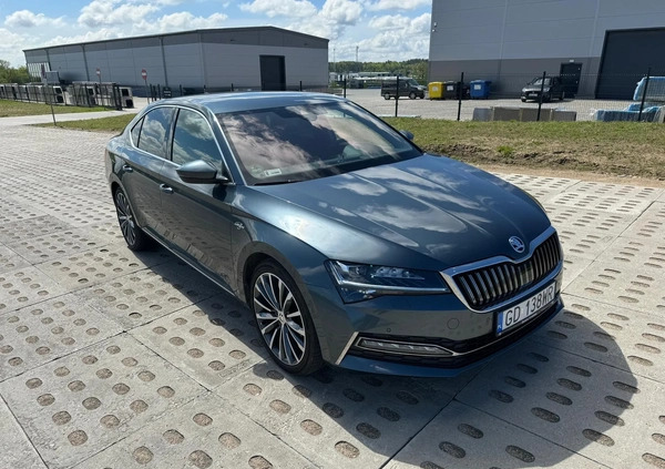 Skoda Superb cena 114999 przebieg: 112800, rok produkcji 2020 z Gdańsk małe 37